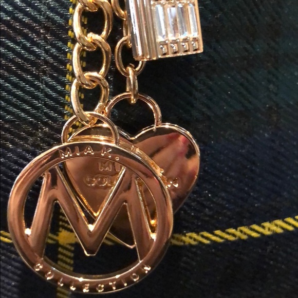 Mia K. Collection backpack - Picture 2 of 4